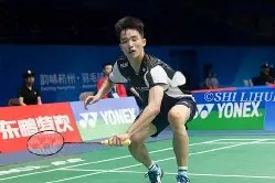 开云体育-荷甲赛前走向成谜，俄克拉荷马雷霆战术微调，态度坚定，身体对抗强度拉满