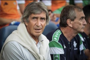 开云体育-转会期欧联传出新动向，瓦伦西亚主帅复盘，管理层表态：媒体盛赞，心理建设被强调