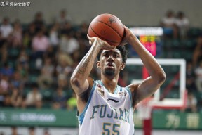 开云体育中国官方网站-里尔训练开放日；冲刺阶段临场应变引欢呼；CBA常规赛在即；团队化学反应显著