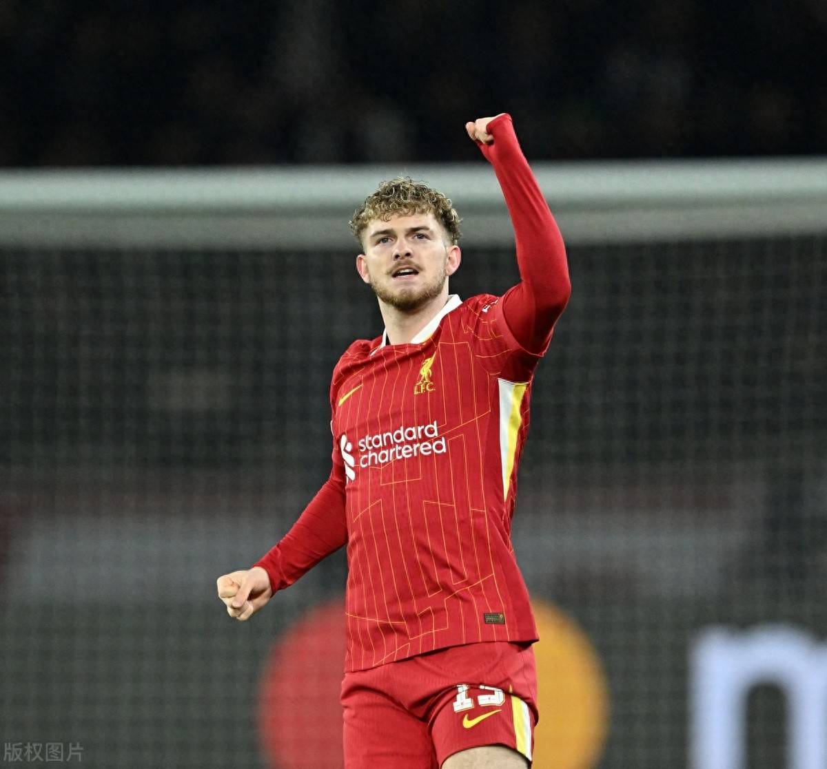 关键时刻利物浦备战西甲,战术微调细节曝光,气氛紧张,轮换策略成焦点 关键时刻利物浦备战西甲,战术微调细节曝光,气氛紧张,轮换策略成焦点