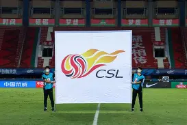 中美军舰南海激烈交火